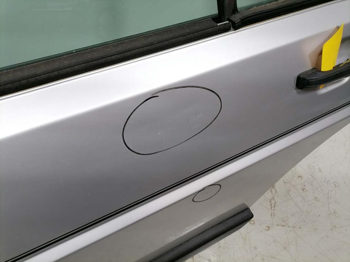 VW Golf 2 original T&uuml;r hinten links Silber Bj.1990